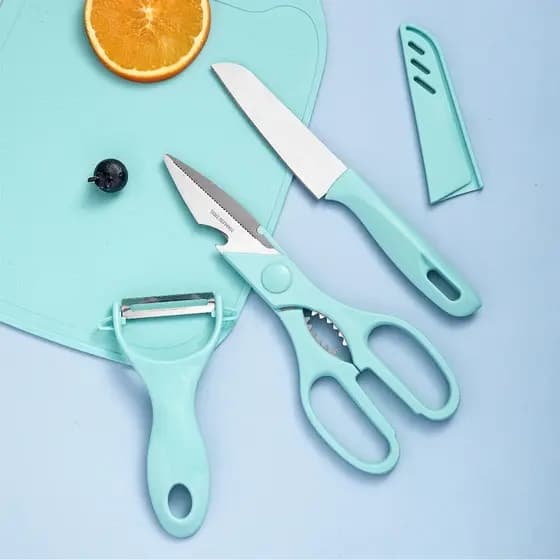 Kit Utensílios de Cozinha 4 Peças Inox – Faca, Tesoura, Descascador e Placa de Corte