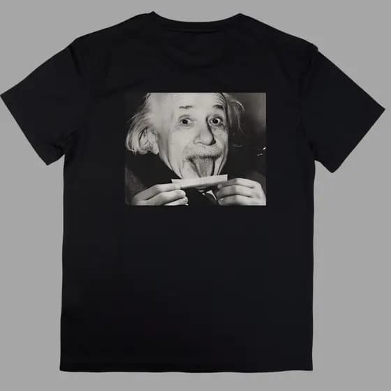 Camiseta Bolando  Albert Einstein Engraçada - Preta