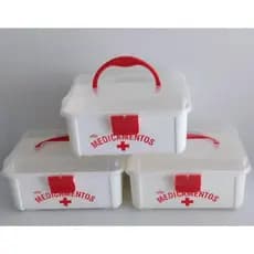 FRASQUEIRA DE PLÁSTICO PARA GUARDAR MEDICAMENTOS MEDIDA 15,5 CM. X 19,5 CM. 10 CM.
