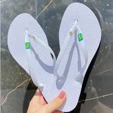 Chinelo Feminino Bandeirinha Brasil Estilosa Elegante Leve Macia Confortável Uso Diário Copa 2025