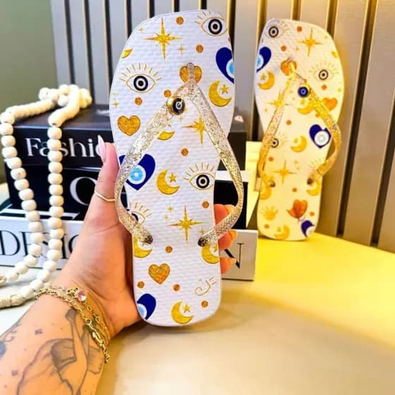Chinelo Rasteira Rasteirinha Feminino Olho Grego Bico Quadrado com Pingente