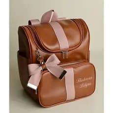 Mochila Maternidade Marrom Luxo Personalizada com Bordado l Laço