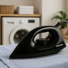 Ferro de Passar Roupa Elétrico a Seco Base Antiaderente Preto 110v/220v