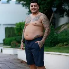 BERMUDA MASCULINA DRY FIT PLUS SIZE COM BOLSOS E CORDÃO