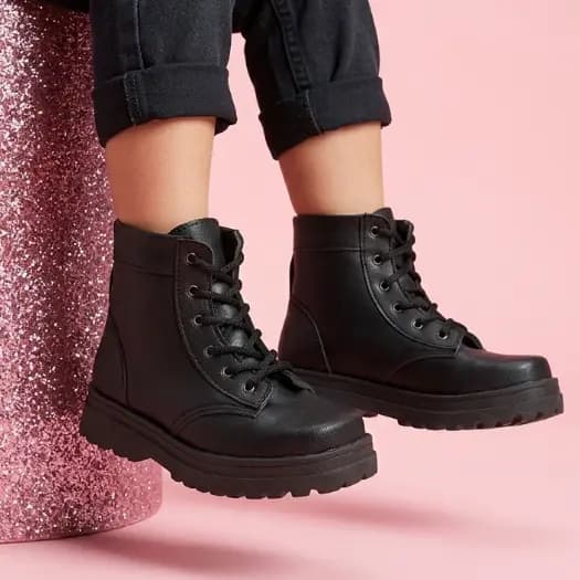 Bota Feminina Coturno Juvenil e Adulto Menina Feminino Botinha Bico Quadrado Moda Estilo Confortável