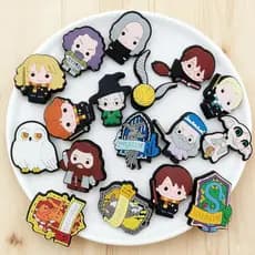 🌟 Kit 10 Pingentes de Sapato – Personagens Harry Potter | PVC Premium | Para Babuches e Acessórios