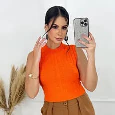 Blusinha Feminina Regata Verão Detalhes de Bolinhas em Auto Relevo Slim Estilosa e Delicada