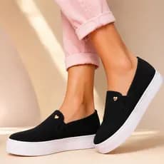 Slip On Feminino Plataforma Baixa com Detalhe Dourado