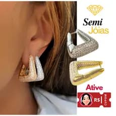 Brinco Argola Triangular Cravejado com Zircônias Brancas SemiJoia Banhada a Ouro 18k ou Ródio