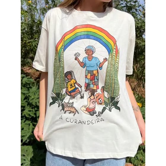 Camiseta Feminina A Curandeira Cor Creme Estilo Básico e Atemporal para o Dia a Dia