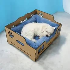 Caminha Pet Luxo em MDF Cama de Madeira Confortável P/ Cachorros e Gatos, Design com Patinhas e Ossinho 52 cm Resistente