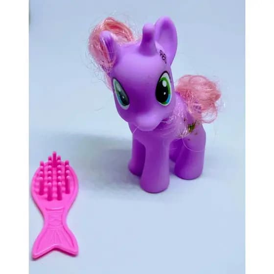 Pony com pente