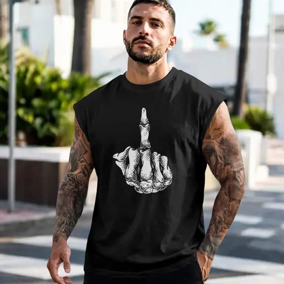Camiseta Regata Machão Esqueleto Mão Dedo do Meio Streetwear Urbano Academia Masculina Estampada