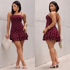 Vestido curto babado rodado “( possui bojo e forro Regulaguem nas costas  ) Moda feminina