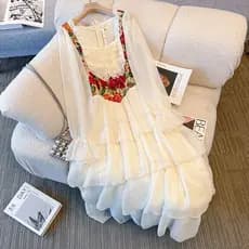 Olhos grandes [roupas femininas grandes] Vestido de manga comprida gordo mm verão estilo fino manga comprida bordado ves