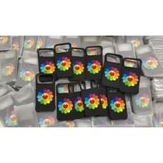 Flores Takashi Murakami Bo-like Capas protetoras para celular, sem sucção magnética adequada para uso iphone17promax