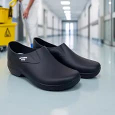 Sapato de Segurança Antiderrapante  Spider Pro Sapato Para Limpeza Hospitalar