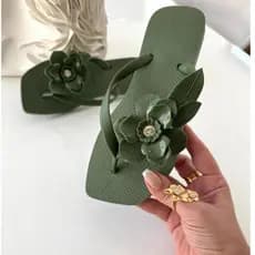 Chinelo Feminino Flor 3D com Strass | Conforto, Estilo e Elegância – Numeração 33 a 40