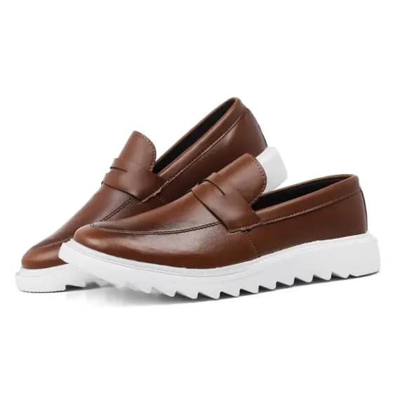 Sapato Mocassim Masculino Tratorado Loafer Estiloso e Elegante – Tendência 2025