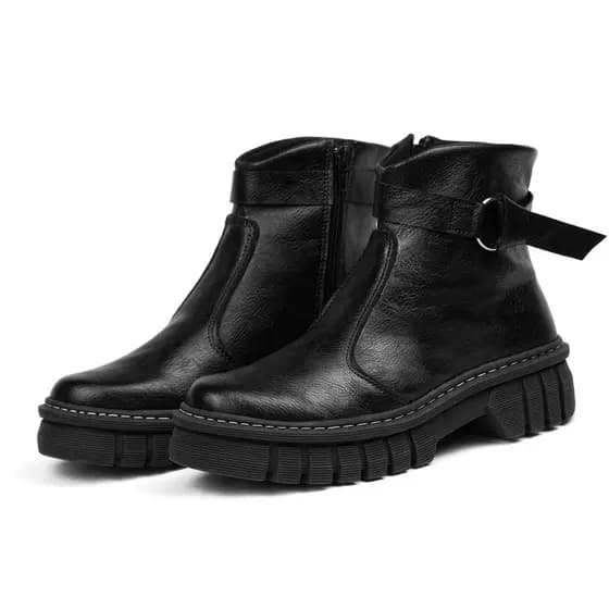 Bota Botinha Feminina Tratorada Cano Curto Com Fivela Na Moda Tendencia