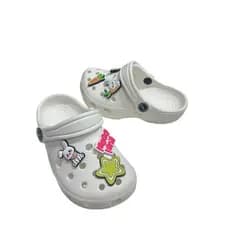 Sandália Chinelo babuche 100%EVAPersonalizável com Pingentes-Conforto (astronauta)e Estilo na Moda! 23/24 ao32/33