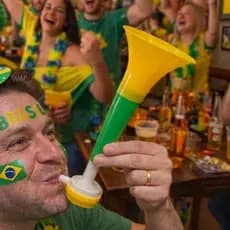 Corneta Verde Amarela 21cm Desmontável Encaixe Fácil Brasil