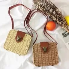 Bolsa de palha feminina transversal quadrada C10738