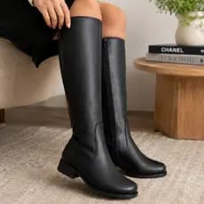 Bota Feminina Cano Longo Preta Montaria Super Estilosa Fashion 100% Couro Legitimo Confortável