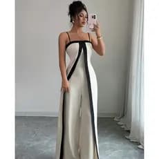 Macacão feminino listrado elegante e de alta qualidade, cintura alta, modelagem solta, estiloso e casual. H-14