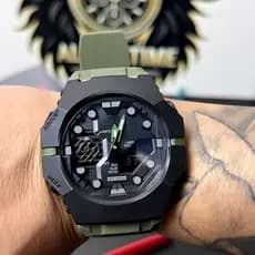 Relógio Masculino Esportivo Emborrachado Resistente à Água na cor Preto/Verde/Azul/Vermelho Acompanha Caixa