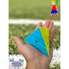 Cubo mágico Pyraminx profissional QIYI
