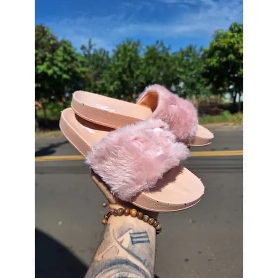 Chinelo Slide Papete Feminino com Pelinhos Mulher
