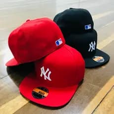 Boné Aba Reta Fechado HipHop Masculino e feminino / 57,0 cm /  Bordado
