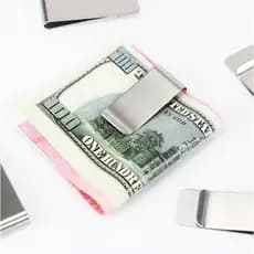 Clipe Prateado ou Preto para prender dinheiro carteira para cartões em Aço - Money Clip Metal Carteira estilo americano