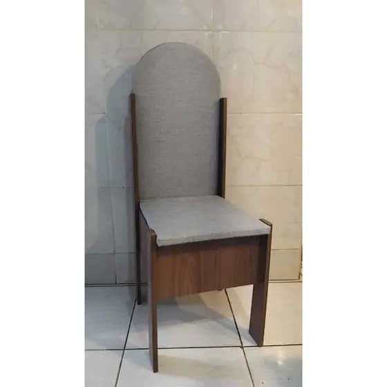 TABUA DE PASSAR ROUPA TRÊS FUNÇOES CADEIRA BAU E PASSADEIRA EXTRA CINZA