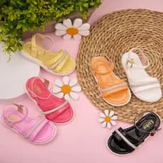 Sandália Infantil Menina Verniz Strass Confortável Leve Antiderrapante Festa Casual