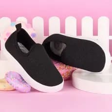 Tênis Slip On Infantil Calce Facil Menina Preto com Brilho Glitter Sola Branca Confortável Moderno Dia a Dia Escola