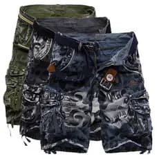 Calções de trabalho estilo comércio exterior com vários bolsos, corte solto, calças camufladas com estampa de leopardo.