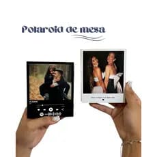 Polaroid de mesa- porta retrato - presente de casal