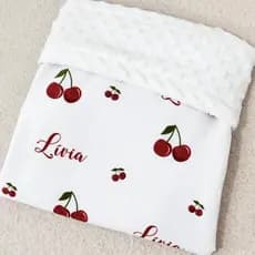 Manta Bebê Personalizada com NOME | Medida para bebê RN Saída Maternidade | Pequena tamanho 70x90cm.