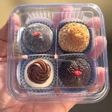 300~600 Unidades de Embalagem para Doces Brigadeiro Bolo de Colher 4 Doces /PET Trans. 200ml ATACADO