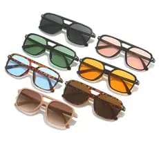 Óculos de Sol Feminino Masculino Vintage Quadrado Lentes Coloridas Hastes em Metal Proteção UVA400