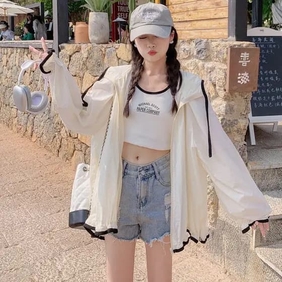2026 novo estilo 2026 moda com capuz protetor solar roupas femininas de manga comprida jaqueta fina versão coreana solta