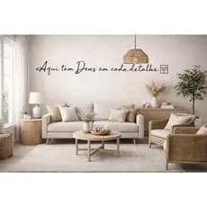 Frase Decorativa Aqui tem Deus em cada Detalhe feito em MDF Preto de 3mm Promoção
