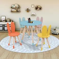 Kit Mesa com 4 Cadeiras Orelhas de Coelho Infantil Kids Base de Madeira Seguro e divertido