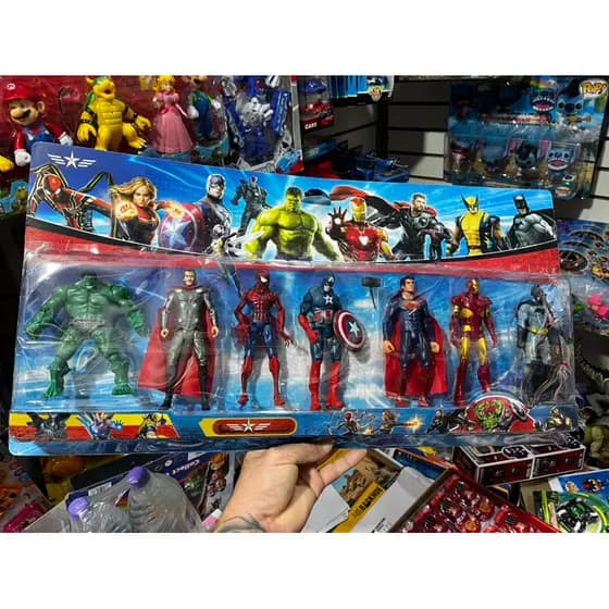 Boneco vingadores cartelado articulado com 20cm