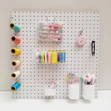Painel Organizador Pegboard 60x60 Branco + 10 Ganchos de 5cm