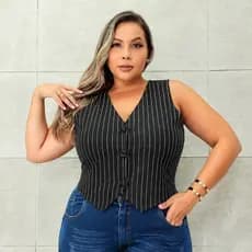 Colete Feminino Plus Size Curto Social Listrado Decote V Moda Executiva
