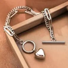 Linda pulseira estilo bracelete de correntaria com pingente de coração - Envio imediato