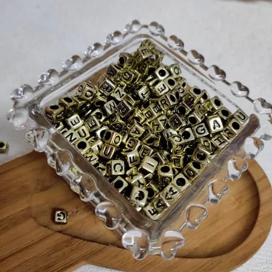 Contas Miçanga de letras reposição 120 Peças dourado Artesanato